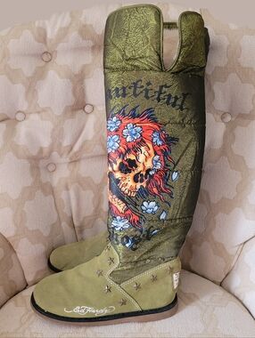 ED HARDY Y2K TALL BOOTS SKULL GRAPHIC PRINT SUEDE FAUX FUR ZIP GREEN 8
